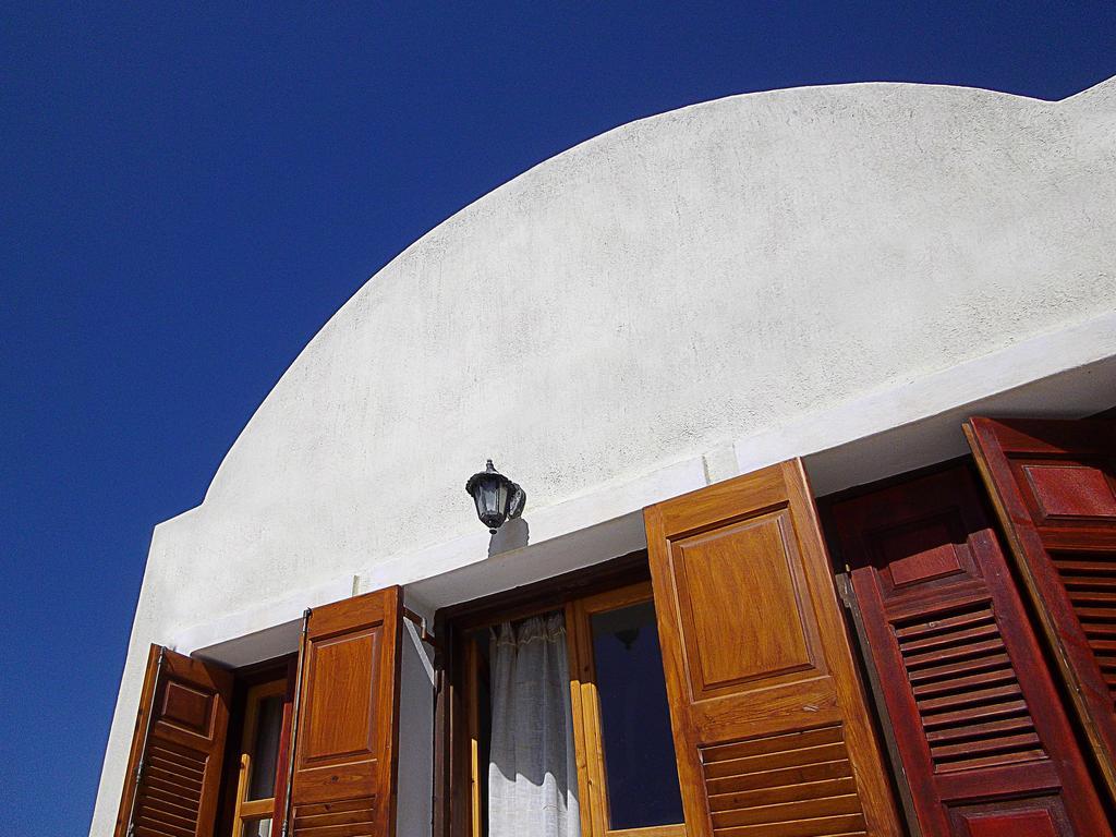 Almyra Villa Perissa  Habitación foto